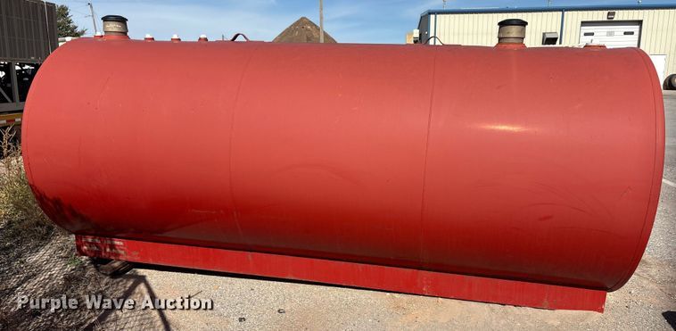 image for item EA7700 Oil tank