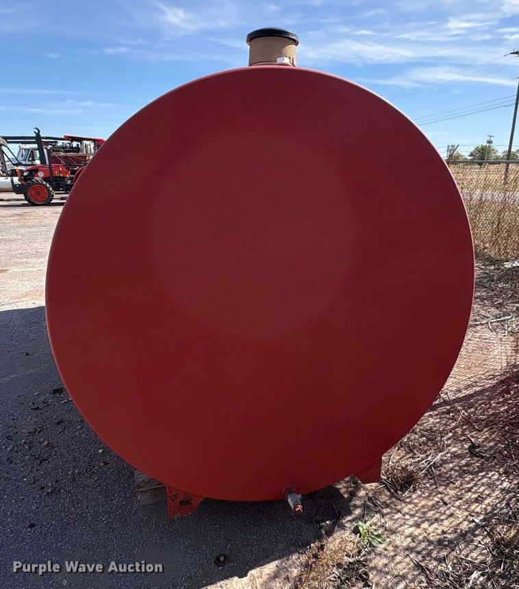 image for item EA7700 Oil tank