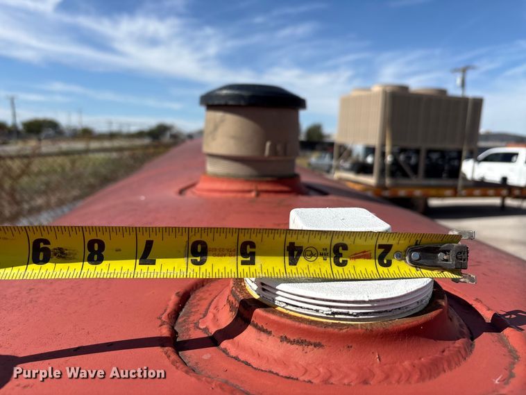 image for item EA7700 Oil tank