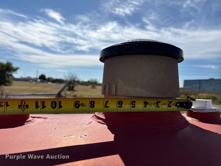 image for item EA7700 Oil tank