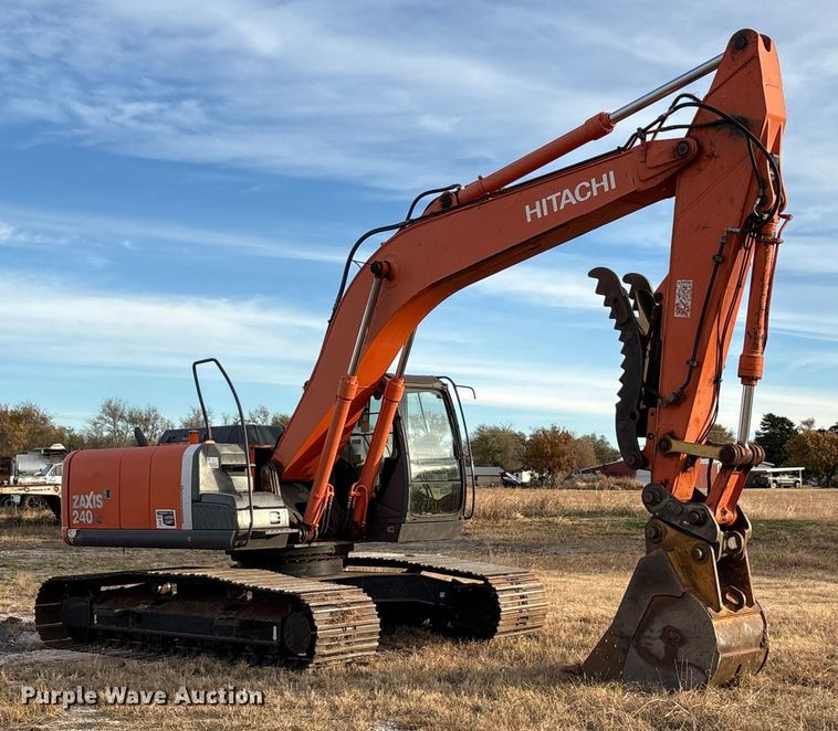 EXCAVADORA 2009 HITACHI ZAXIS240LC3
