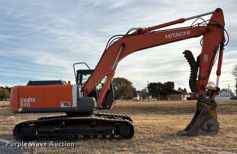 EXCAVADORA 2009 HITACHI ZAXIS240LC3