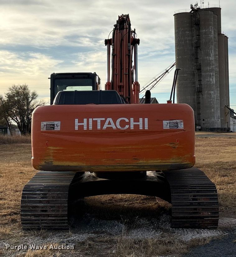 image for item EA7773 2009 Hitachi Zaxis 240LC-3 excavator