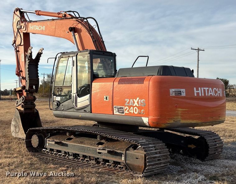 image for item EA7773 2009 Hitachi Zaxis 240LC-3 excavator