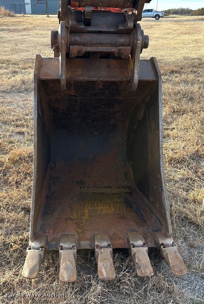 image for item EA7773 2009 Hitachi Zaxis 240LC-3 excavator