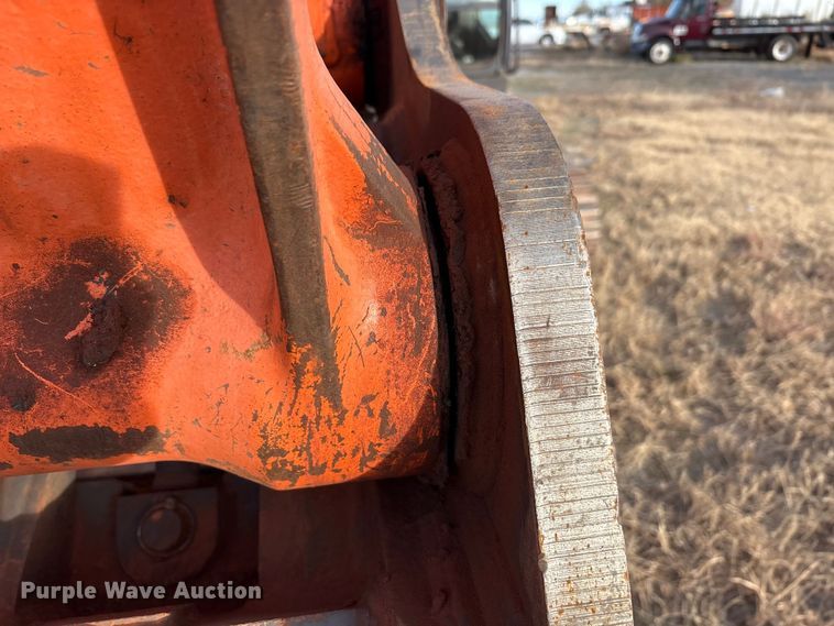 image for item EA7773 2009 Hitachi Zaxis 240LC-3 excavator