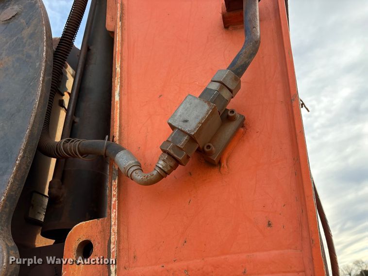 image for item EA7773 2009 Hitachi Zaxis 240LC-3 excavator