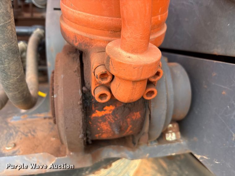 image for item EA7773 2009 Hitachi Zaxis 240LC-3 excavator