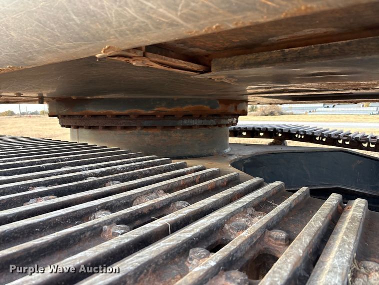 image for item EA7773 2009 Hitachi Zaxis 240LC-3 excavator