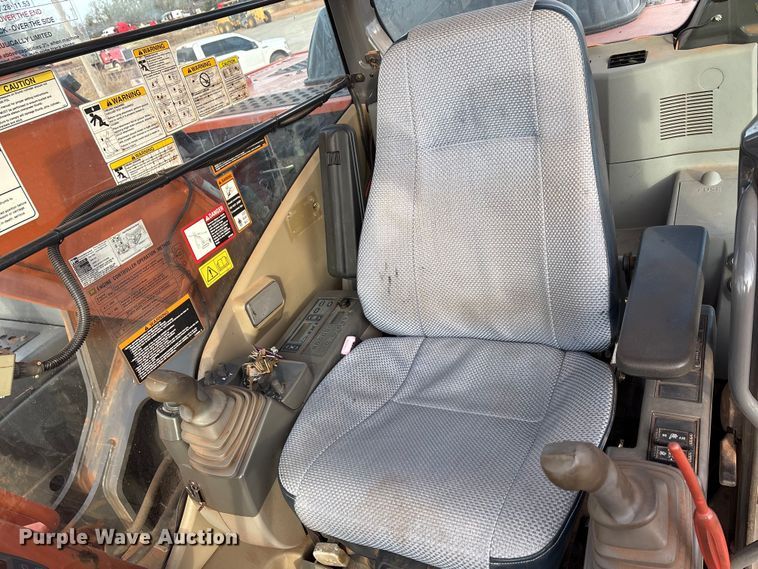 image for item EA7773 2009 Hitachi Zaxis 240LC-3 excavator