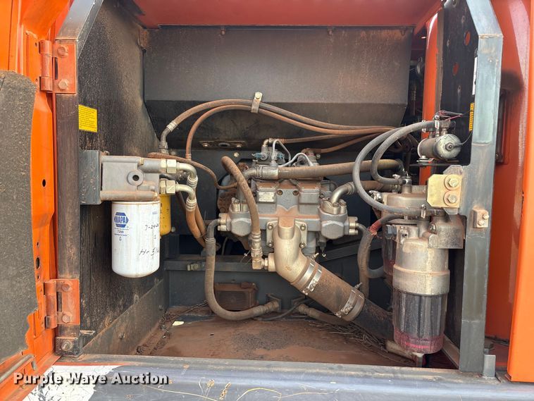 image for item EA7773 2009 Hitachi Zaxis 240LC-3 excavator