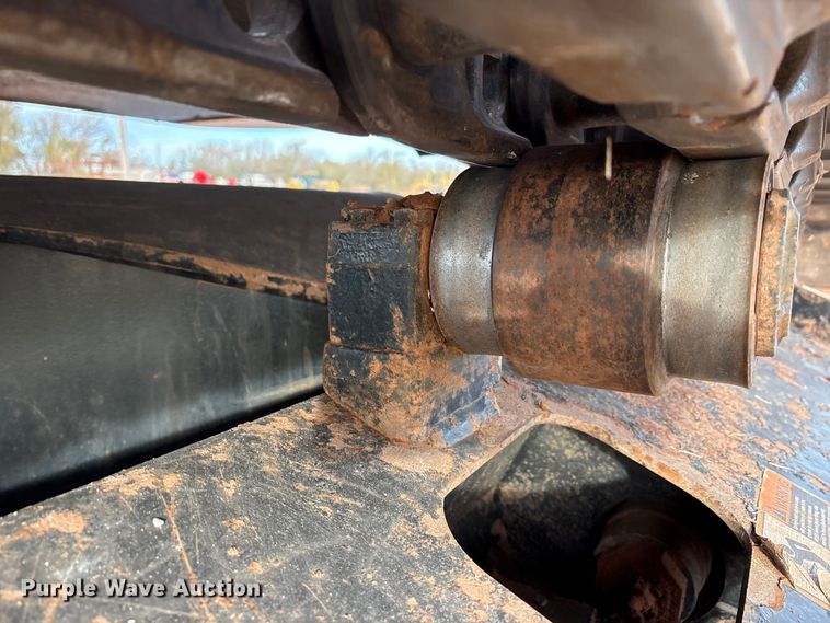 image for item EA7773 2009 Hitachi Zaxis 240LC-3 excavator