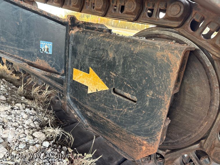 image for item EA7773 2009 Hitachi Zaxis 240LC-3 excavator