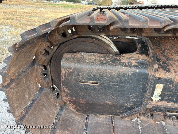 image for item EA7773 2009 Hitachi Zaxis 240LC-3 excavator