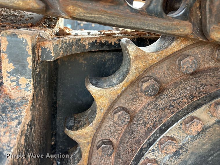 image for item EA7773 2009 Hitachi Zaxis 240LC-3 excavator