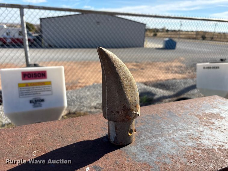 image for item EA7774 Elston GA-800 Gopher Getter applicator