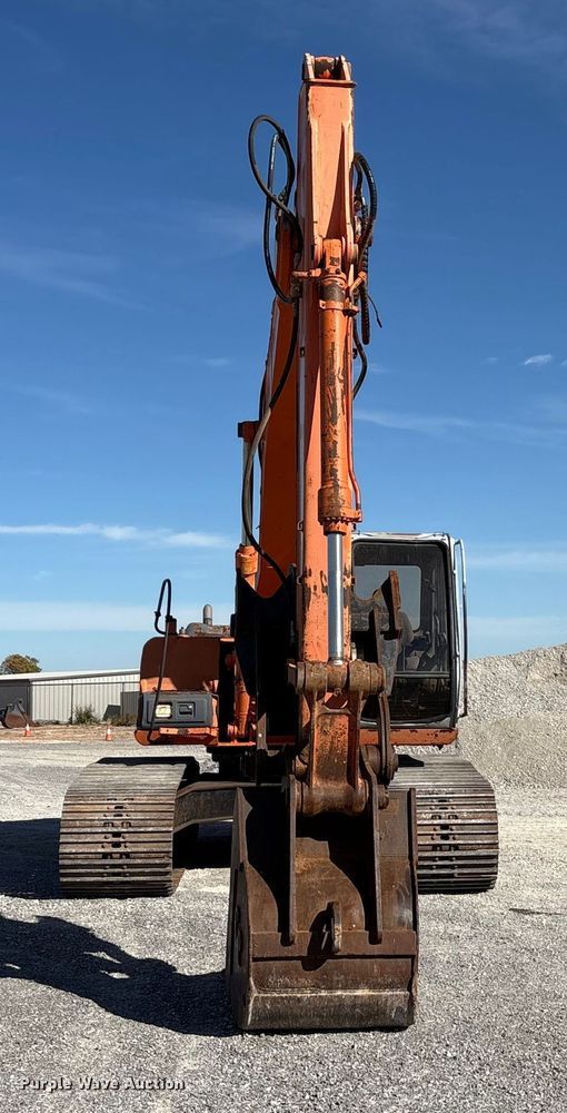 EXCAVADORA 1999 HITACHI EX200LC5
