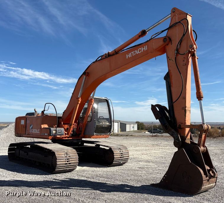 EXCAVADORA 1999 HITACHI EX200LC5
