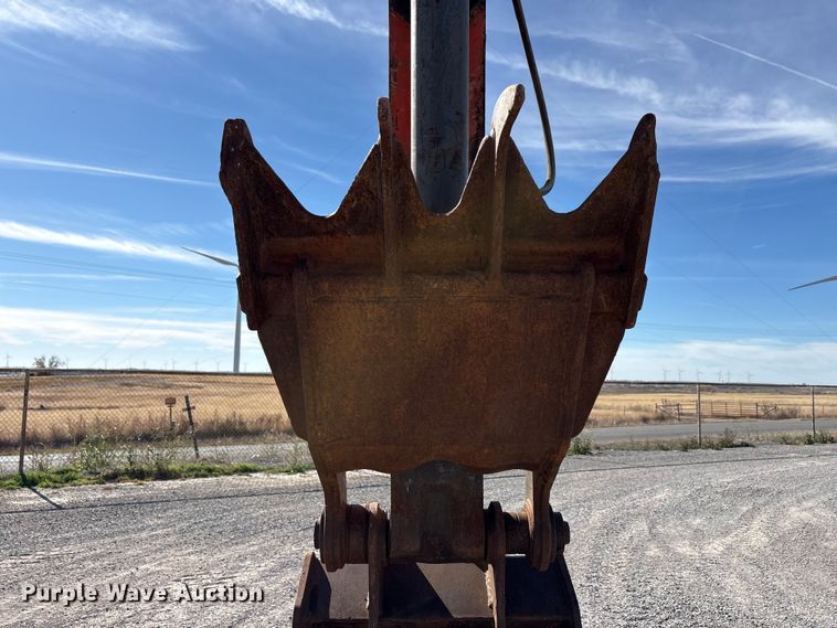 image for item EA7776 1999 Hitachi EX200LC-5 excavator