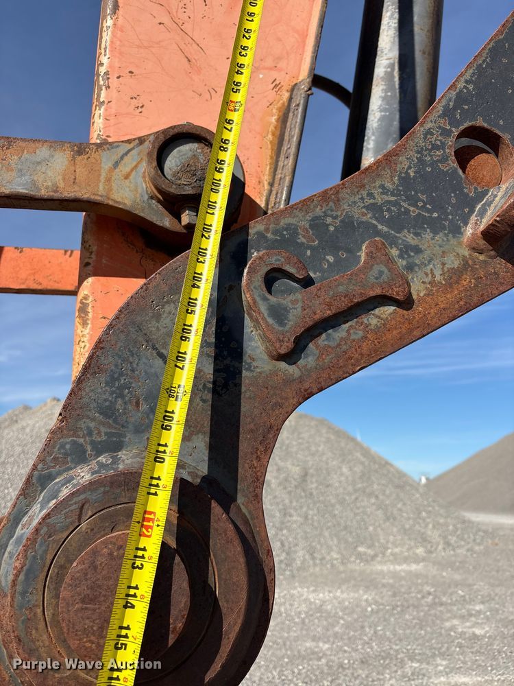 image for item EA7776 1999 Hitachi EX200LC-5 excavator