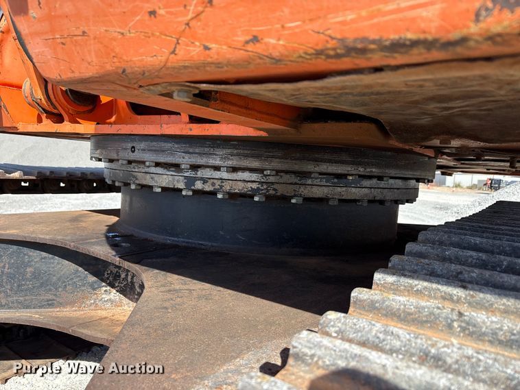 image for item EA7776 1999 Hitachi EX200LC-5 excavator