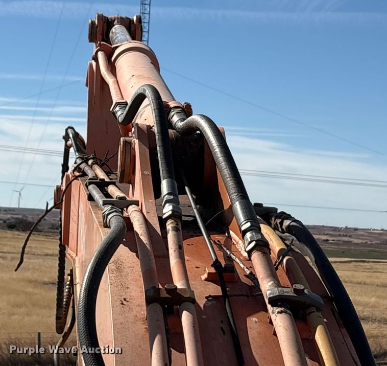 image for item EA7776 1999 Hitachi EX200LC-5 excavator