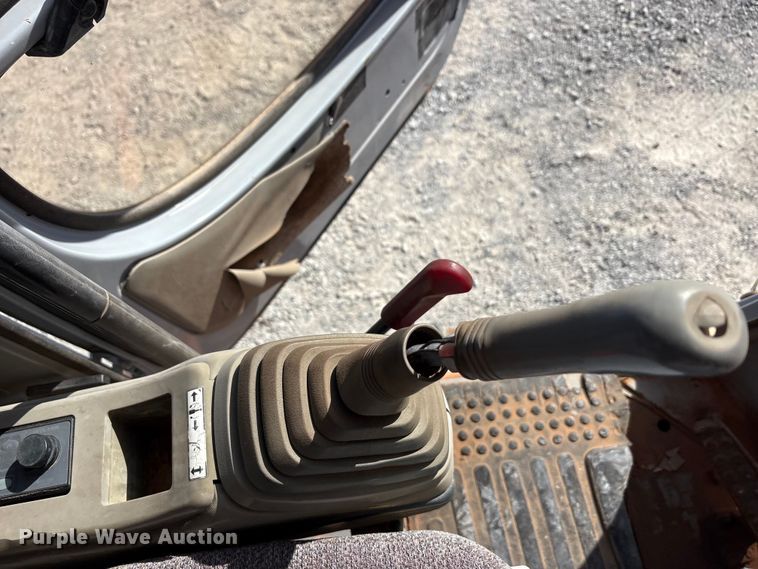 image for item EA7776 1999 Hitachi EX200LC-5 excavator