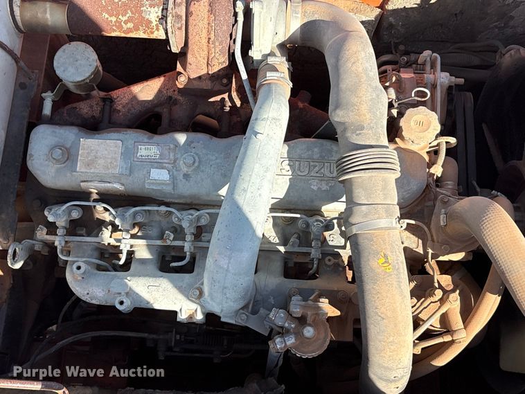 image for item EA7776 1999 Hitachi EX200LC-5 excavator