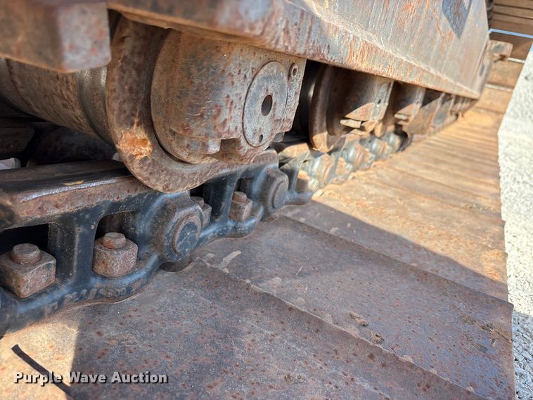 image for item EA7776 1999 Hitachi EX200LC-5 excavator