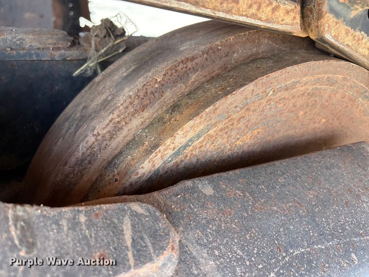 image for item EA7776 1999 Hitachi EX200LC-5 excavator