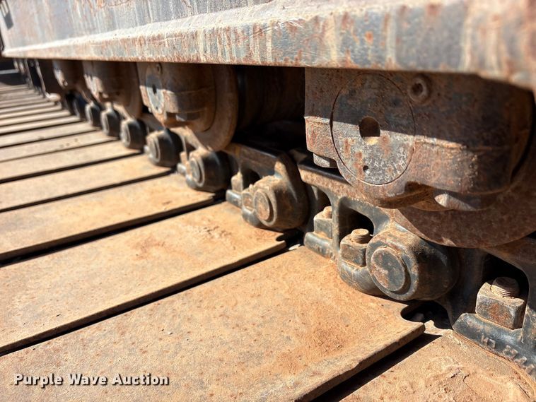 image for item EA7776 1999 Hitachi EX200LC-5 excavator