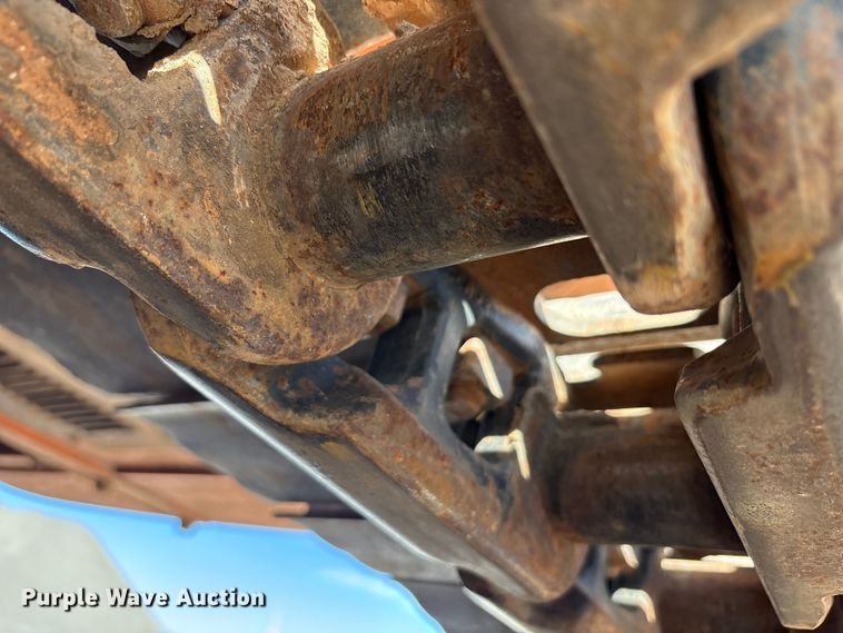 image for item EA7776 1999 Hitachi EX200LC-5 excavator