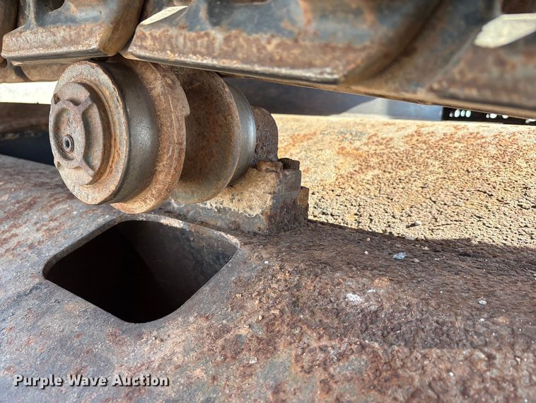 image for item EA7776 1999 Hitachi EX200LC-5 excavator