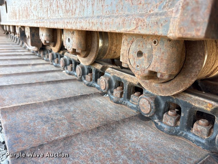 image for item EA7776 1999 Hitachi EX200LC-5 excavator