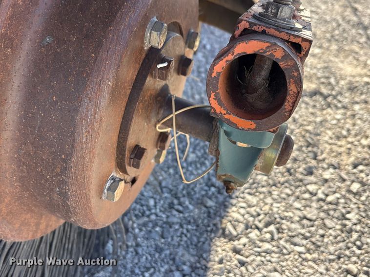 image for item EA7778 2003 Broce RC350 broom