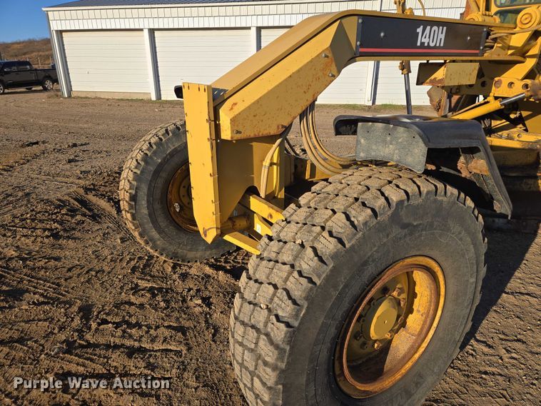 image for item EB1120 1996 Caterpillar 140H motor grader