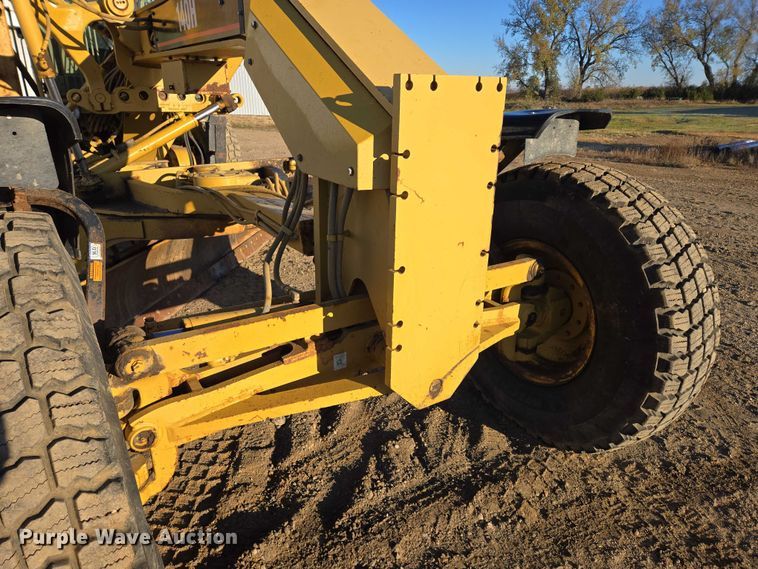 image for item EB1120 1996 Caterpillar 140H motor grader