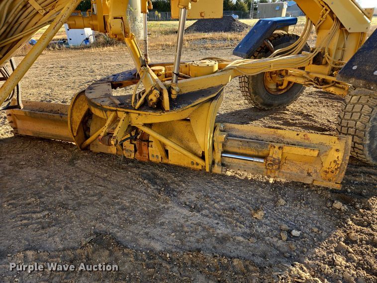 image for item EB1120 1996 Caterpillar 140H motor grader