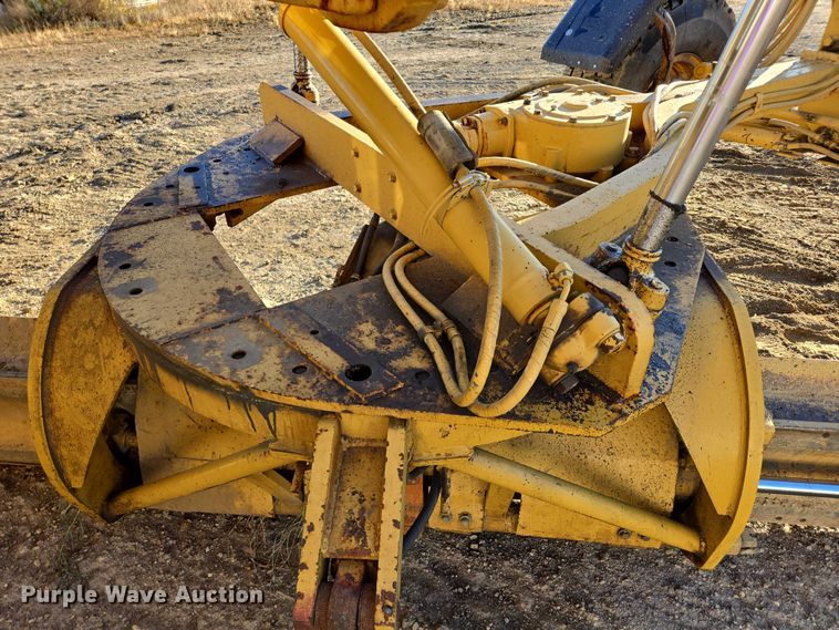 image for item EB1120 1996 Caterpillar 140H motor grader