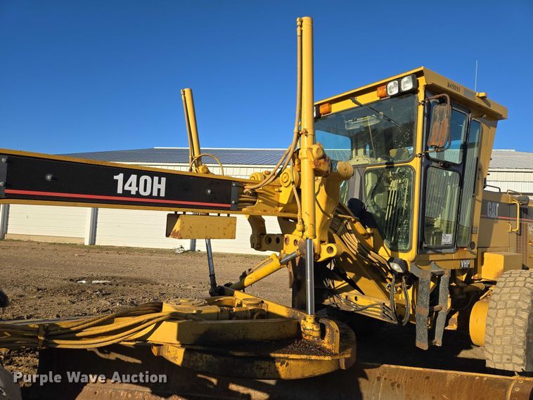 image for item EB1120 1996 Caterpillar 140H motor grader