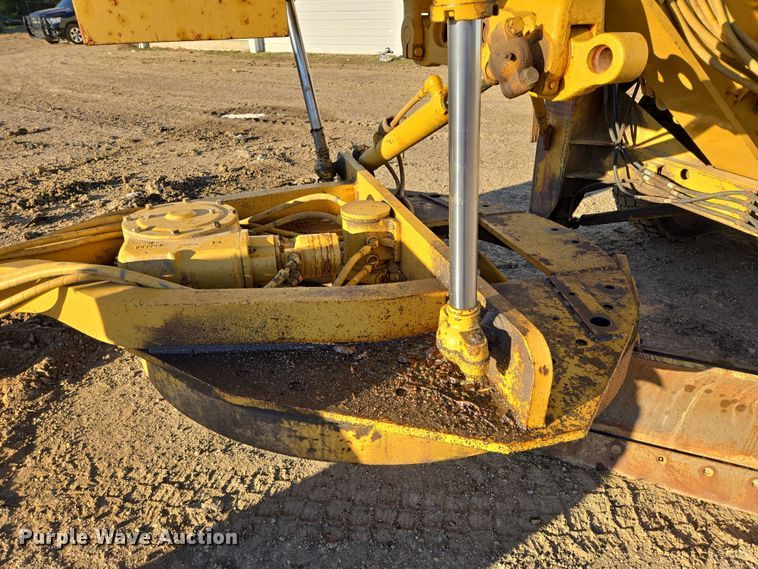 image for item EB1120 1996 Caterpillar 140H motor grader
