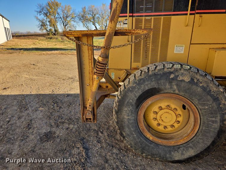 image for item EB1120 1996 Caterpillar 140H motor grader