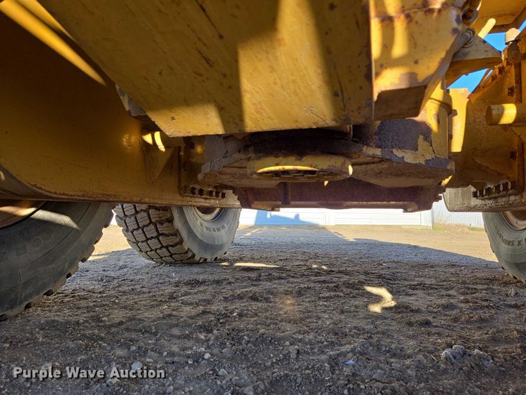 image for item EB1120 1996 Caterpillar 140H motor grader