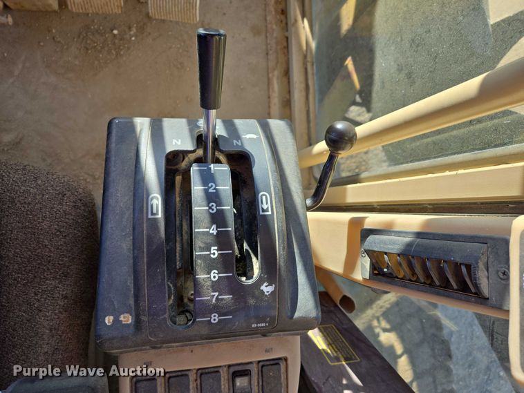 image for item EB1120 1996 Caterpillar 140H motor grader