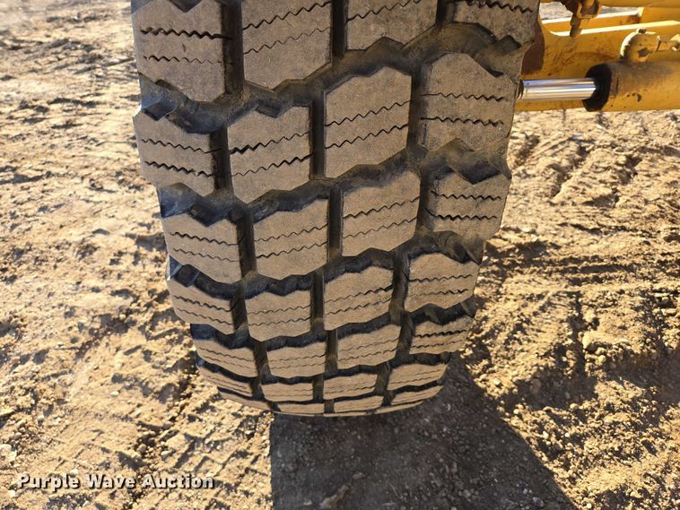 image for item EB1120 1996 Caterpillar 140H motor grader