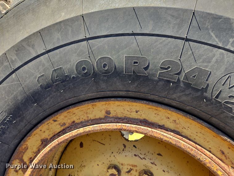 image for item EB1120 1996 Caterpillar 140H motor grader