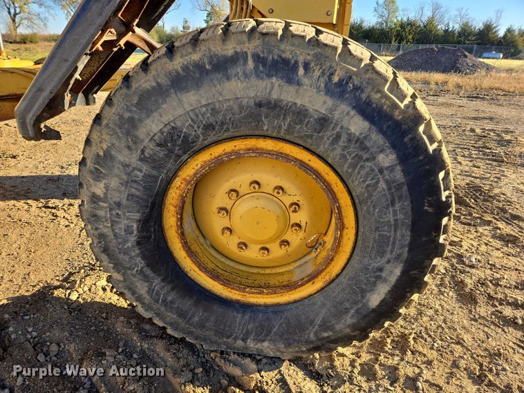 image for item EB1120 1996 Caterpillar 140H motor grader