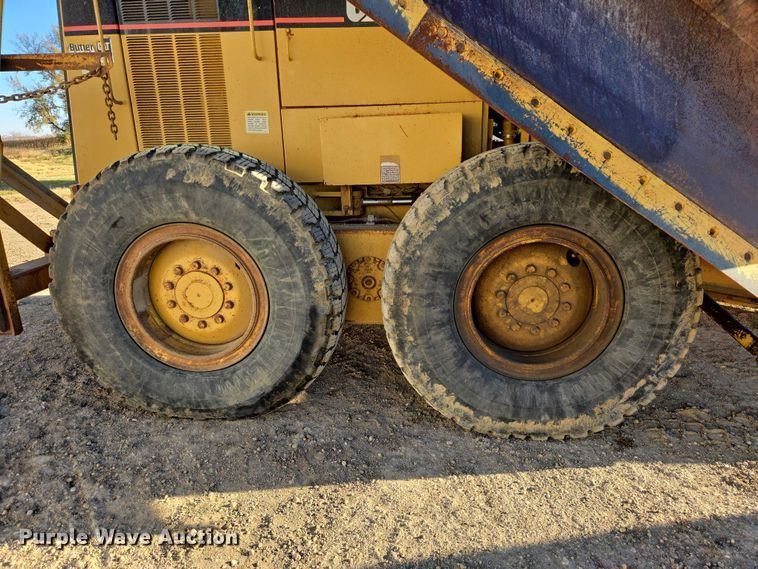 image for item EB1120 1996 Caterpillar 140H motor grader