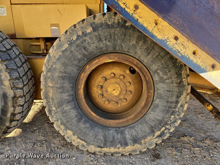 image for item EB1120 1996 Caterpillar 140H motor grader