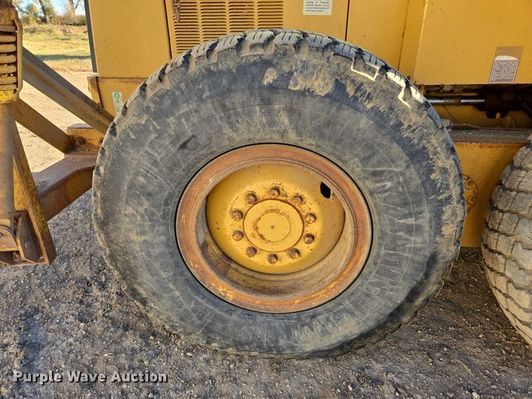 image for item EB1120 1996 Caterpillar 140H motor grader